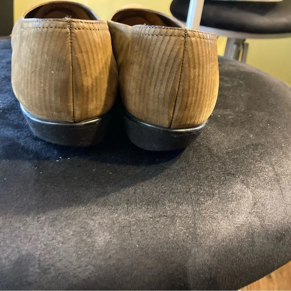 Salvatore Ferragamo Vintage Slip-ons 9.5 Brown Suede